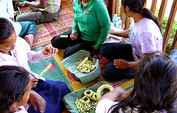 Recycling-used-plastic-bags2